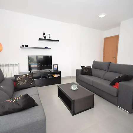 Modern With Private Swimming Pool, Cleaning Included Famalicao